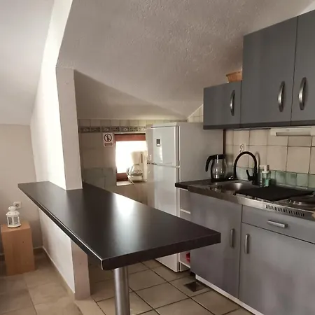 Agava Apart Otel Sutivan