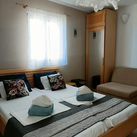 Agava Aparthotel 4*